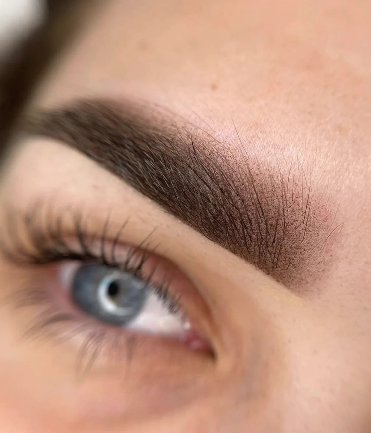 Permanent Make-up in Braunschweig: Welche Behandlung passt zu welchem Wunsch?